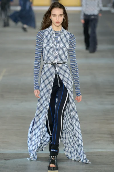 Look 4